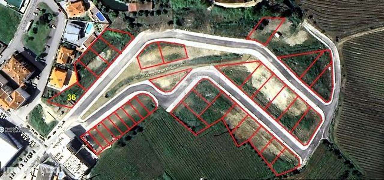 Terreno  para venda - Grande imagem: 2/5