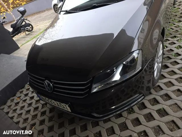 Volkswagen Passat - 3