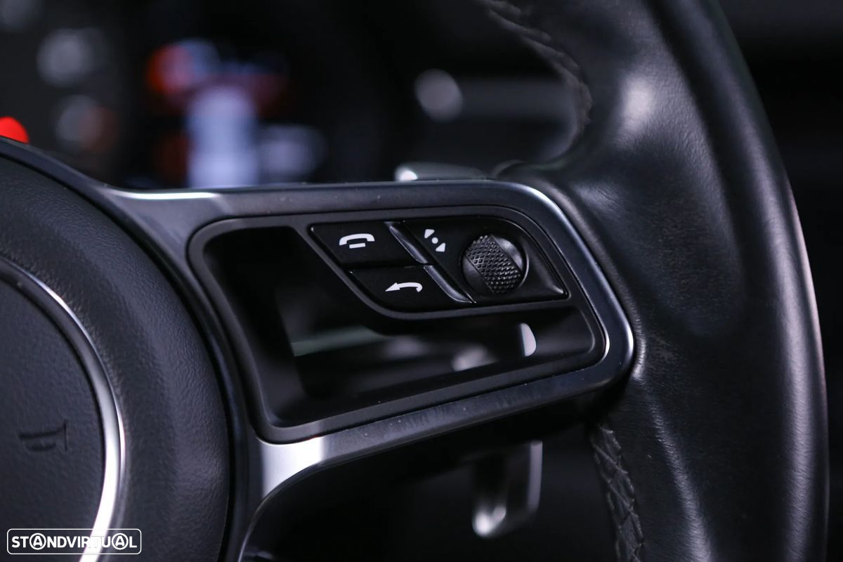 Porsche Macan Standard - 12