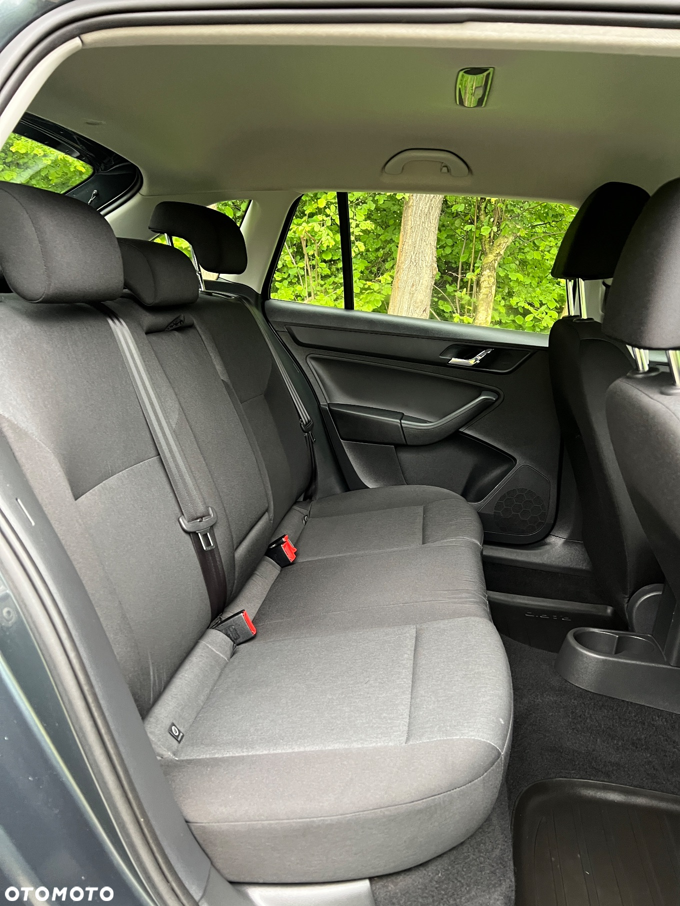 Skoda RAPID Spb 1.2 TSI Edition - 6