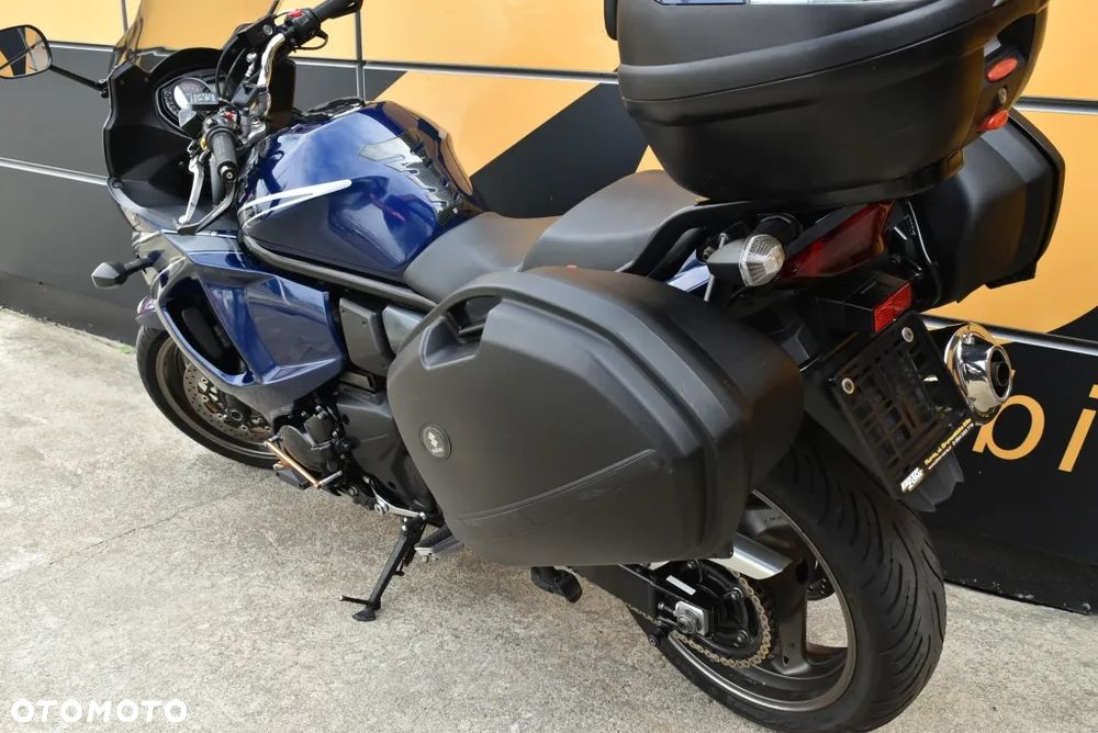 Suzuki GSX - 15