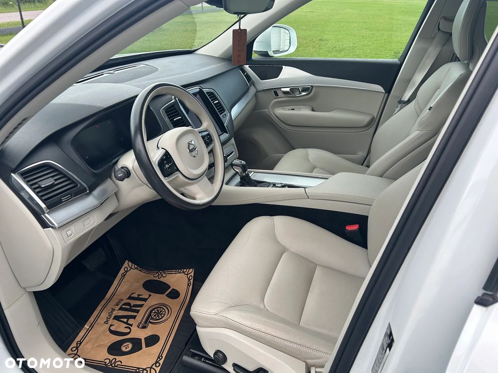 Volvo XC 90 T6 AWD Geartronic Momentum - 11