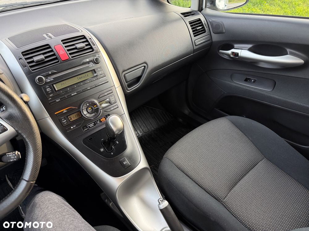 Toyota Auris 1.6 MultiMode Executive - 10