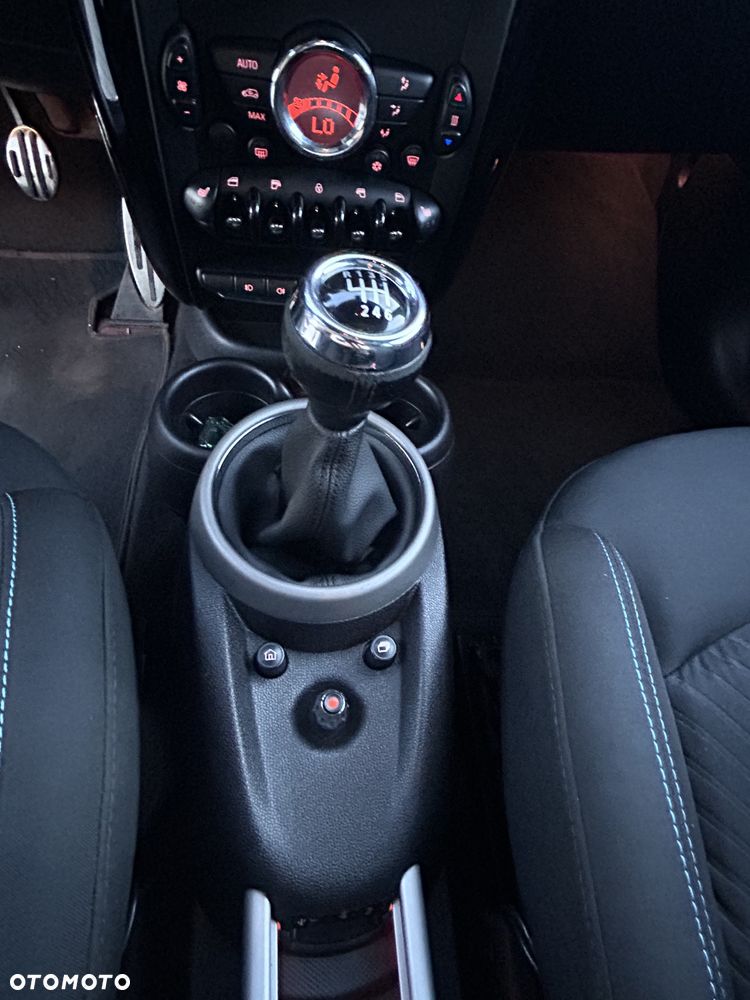 MINI Countryman Cooper SD ALL4 - 28