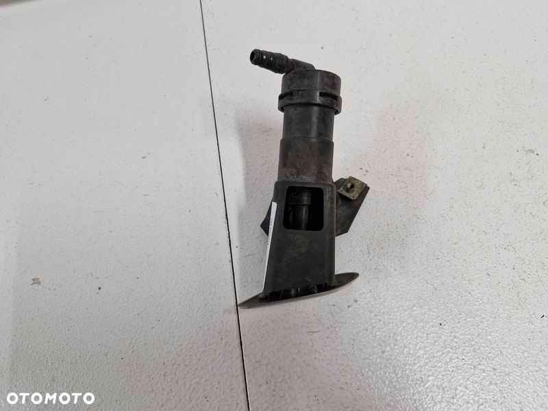 toyota avensis t25 przedlift spryskiwacz lampy reflektora prawy przód przedni - 7