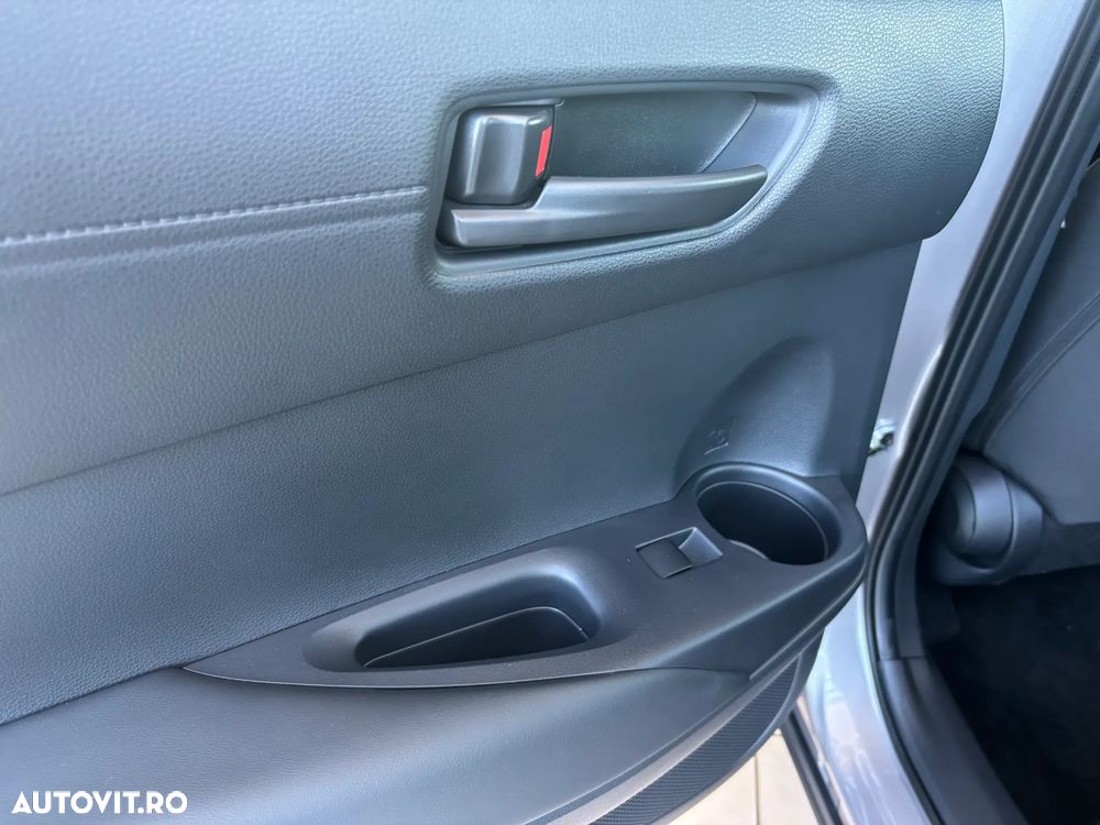 TOYOTA Corolla Cross 2026 — imagine 17