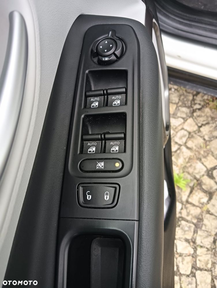Jeep Renegade 1.3 GSE T4 Turbo Limited FWD S&S - 13