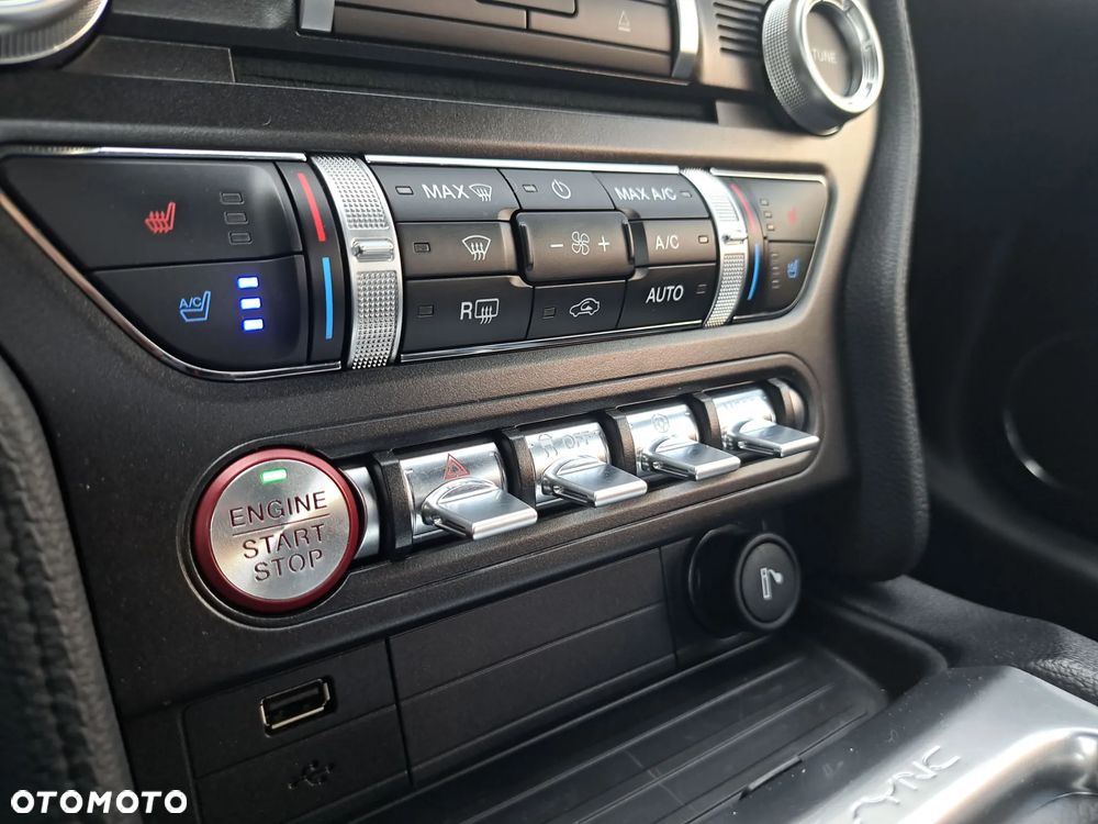 Ford Mustang 5.0 V8 GT - 31
