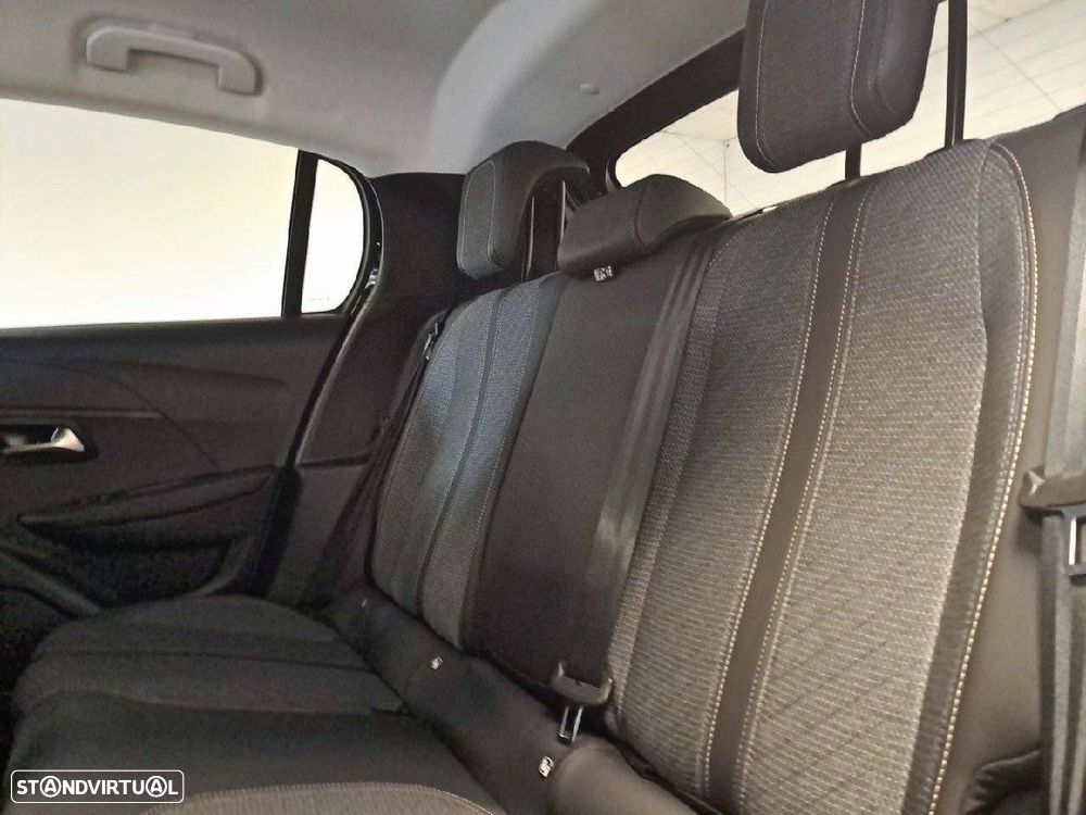 Peugeot 208 1.2 Hybrid Allure e-DCS6 - 10