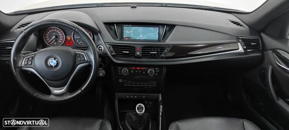 BMW X1 18 d sDrive Line Sport - 26