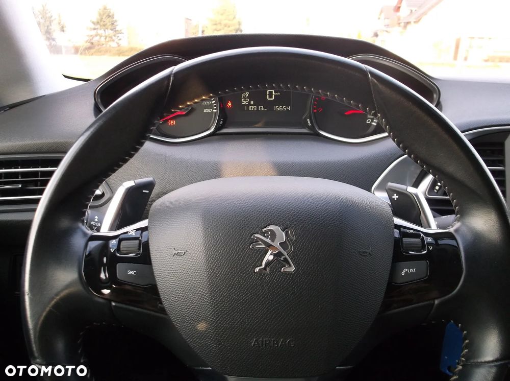 Peugeot 308 PureTech 130 GPF EAT8 Black Edition - 21