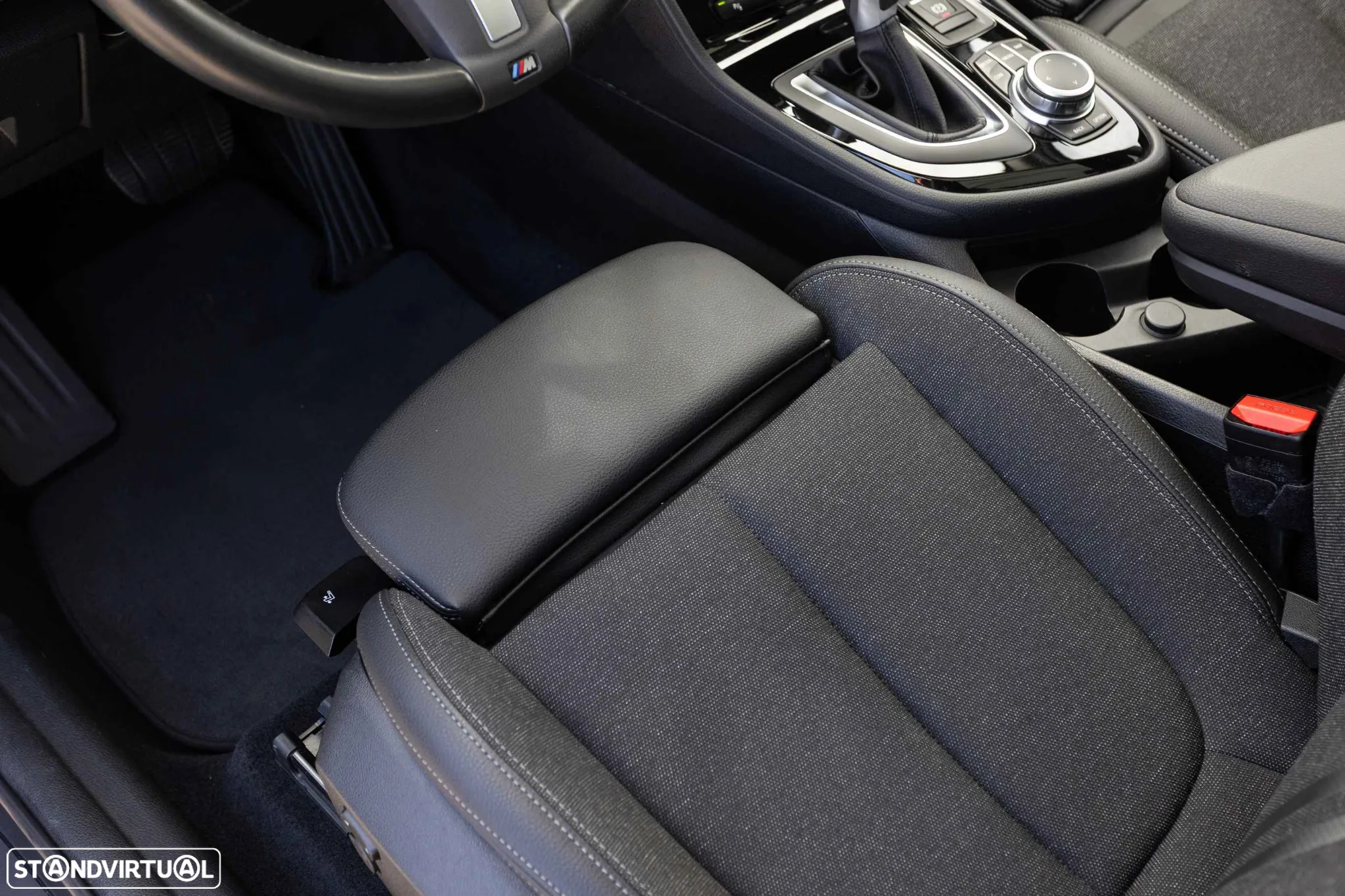 BMW 225xe Active Tourer Advantage - 24