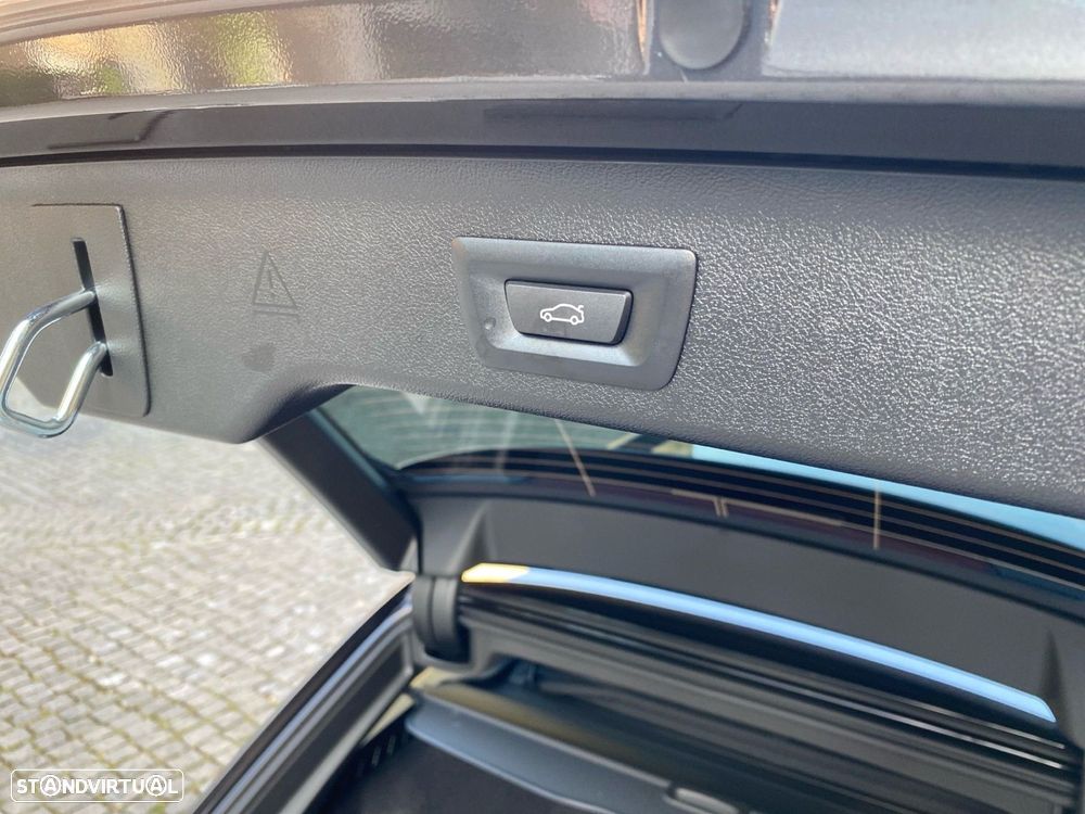 BMW 520 d Pack Desportivo M Auto - 19
