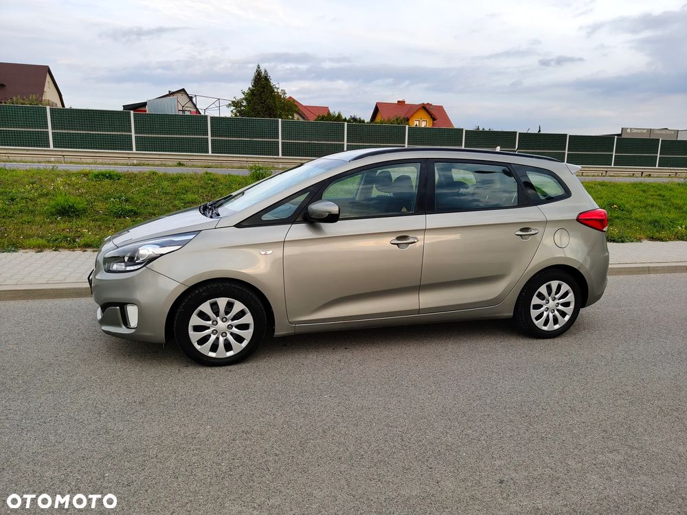 Kia Carens 1.7 CRDi M - 8