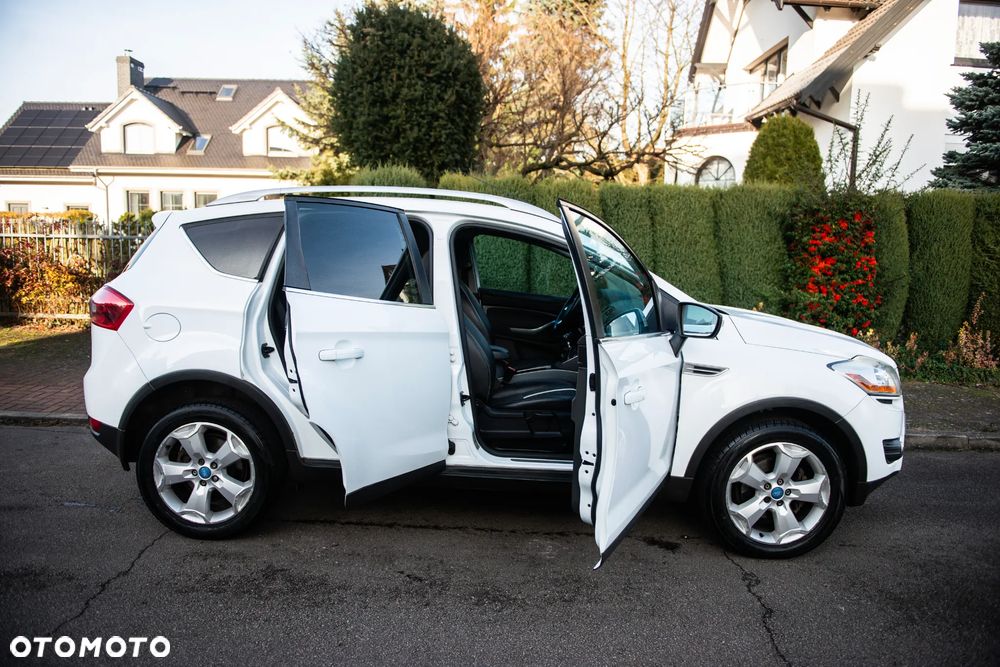 Ford Kuga 2.0 TDCi 4x4 Titanium - 16