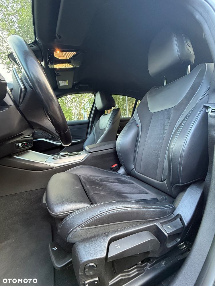 BMW Seria 3 320d xDrive M Sport sport - 29