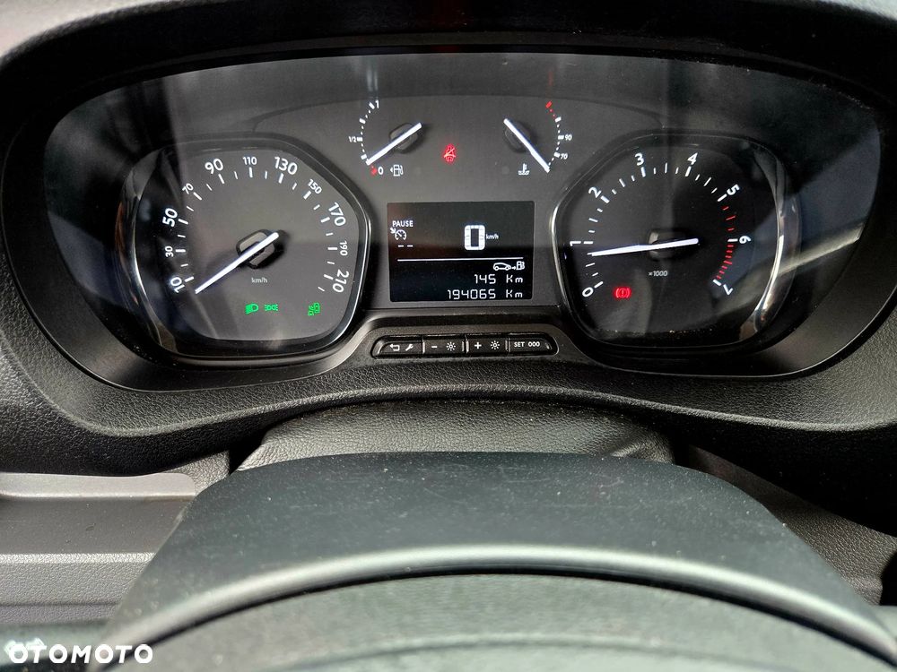 Peugeot Expert - 23