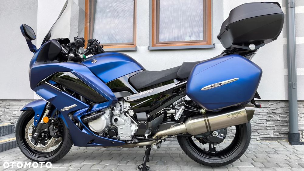 Yamaha FJR - 8
