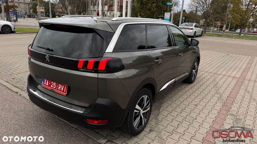 Peugeot 5008 - 10