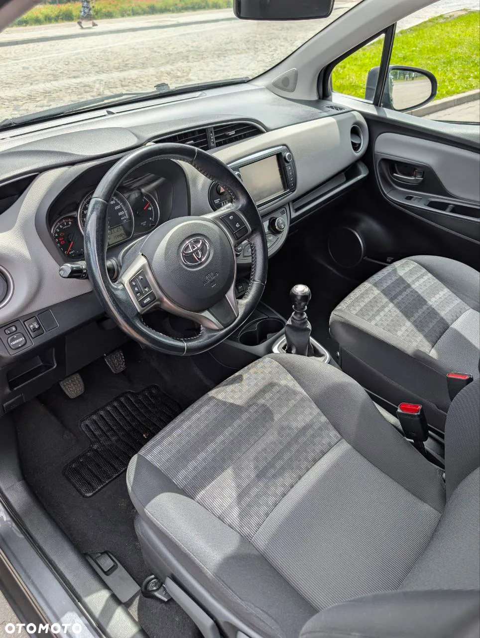 Toyota Yaris 1.33 Active - 11