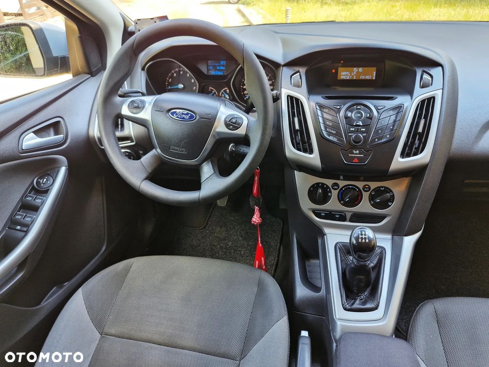 Ford Focus 1.6 TI-VCT Champions Edition - 10