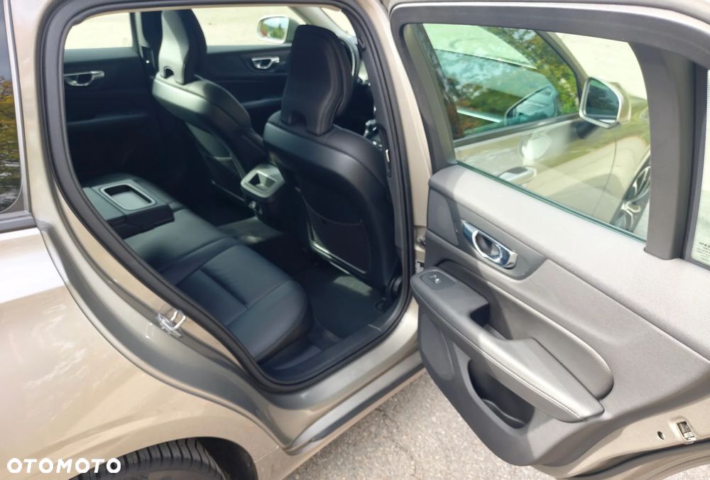 Volvo V60 D3 Geartronic Momentum - 19