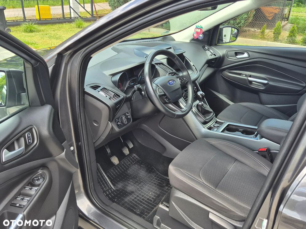 Ford Kuga 2.0 TDCi FWD Titanium Plus - 22