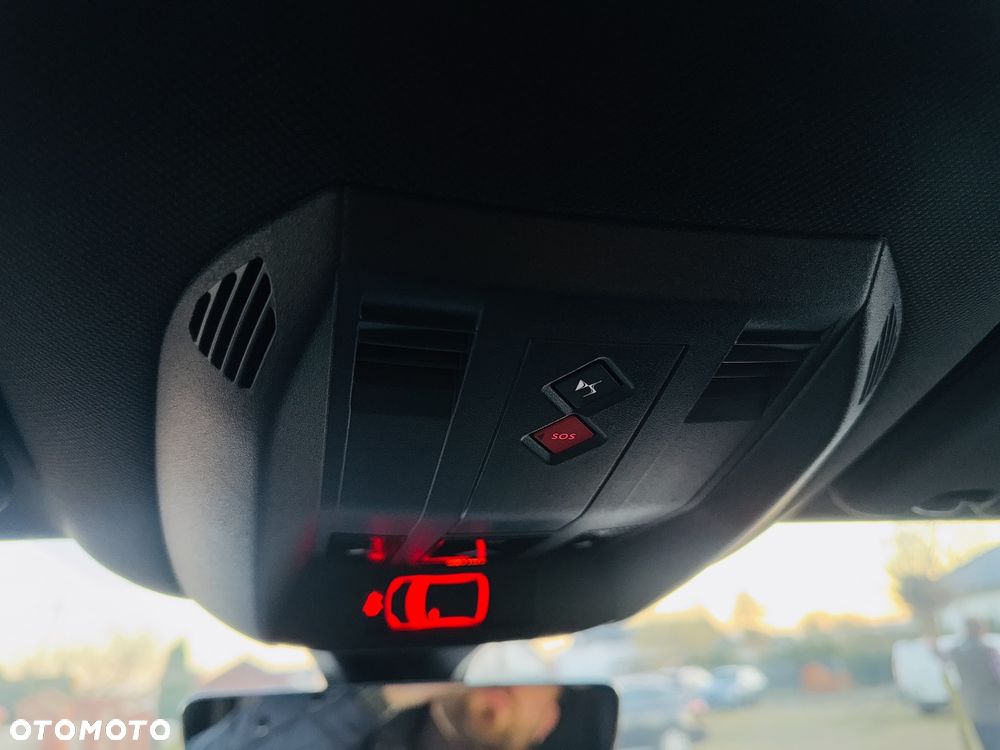 DS Automobiles DS 7 Crossback 1.6 E-Tense Bastille + - 12