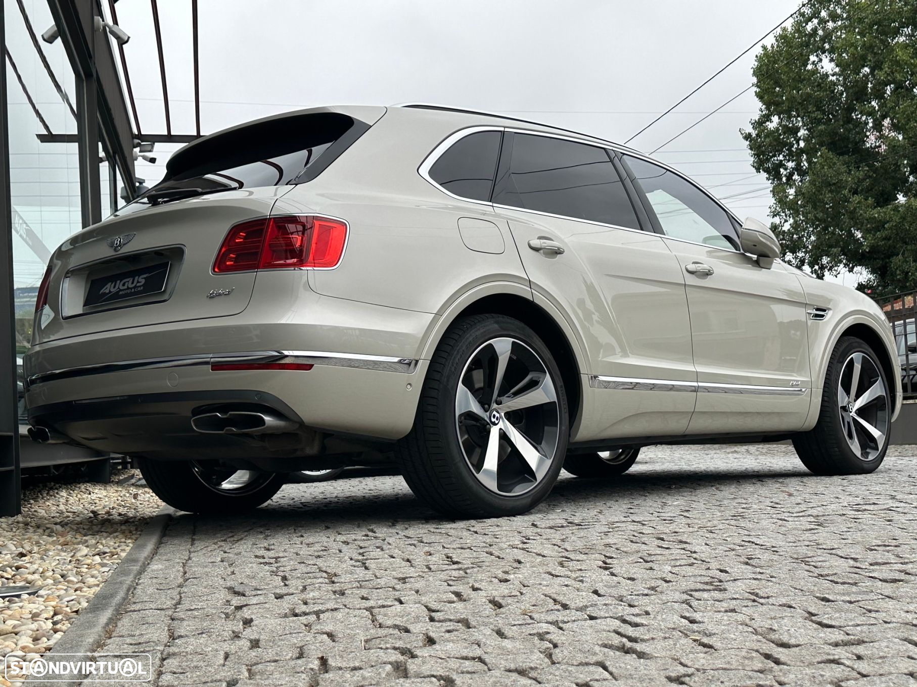 Bentley Bentayga Hybrid - 4