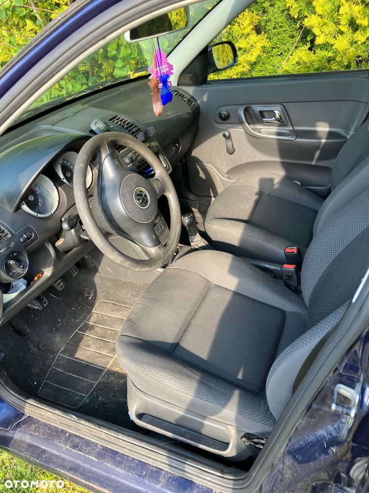 Volkswagen Polo 1.4 16V Basis - 6