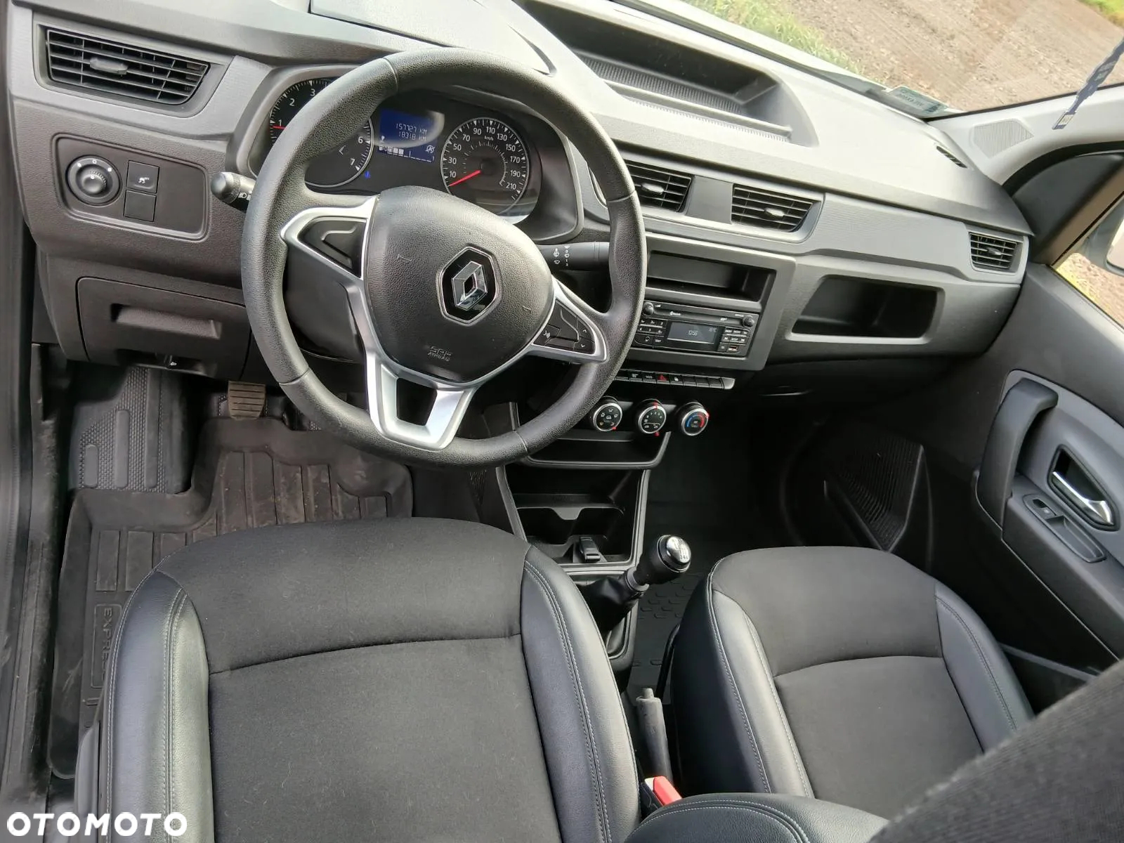 Renault EXPRESS - 12
