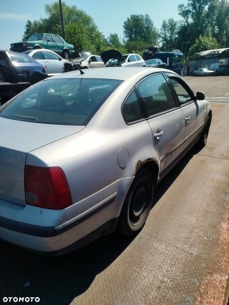 Volkswagen Passat B5  na części - 7