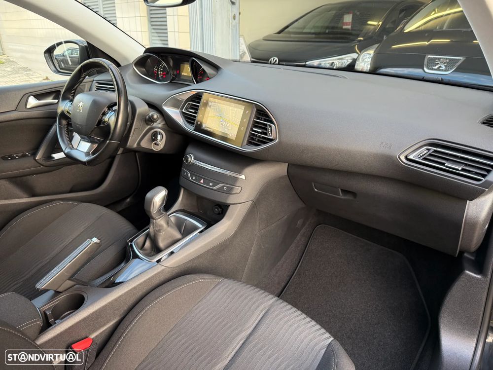 Peugeot 308 SW 1.6 BlueHDi Active - 18