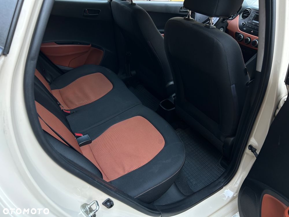 Hyundai i10 - 15