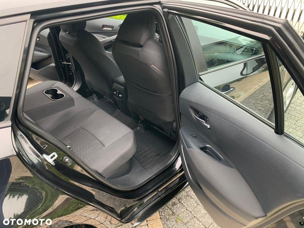 Toyota Corolla 1.8 Business Edition - 18