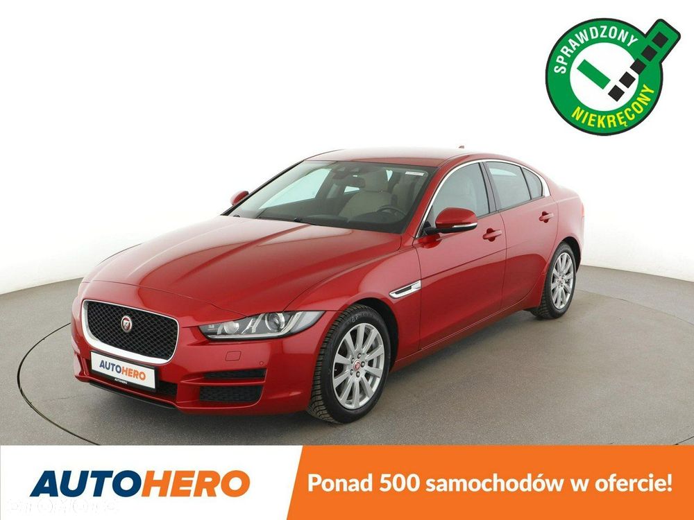 Jaguar XE - 1