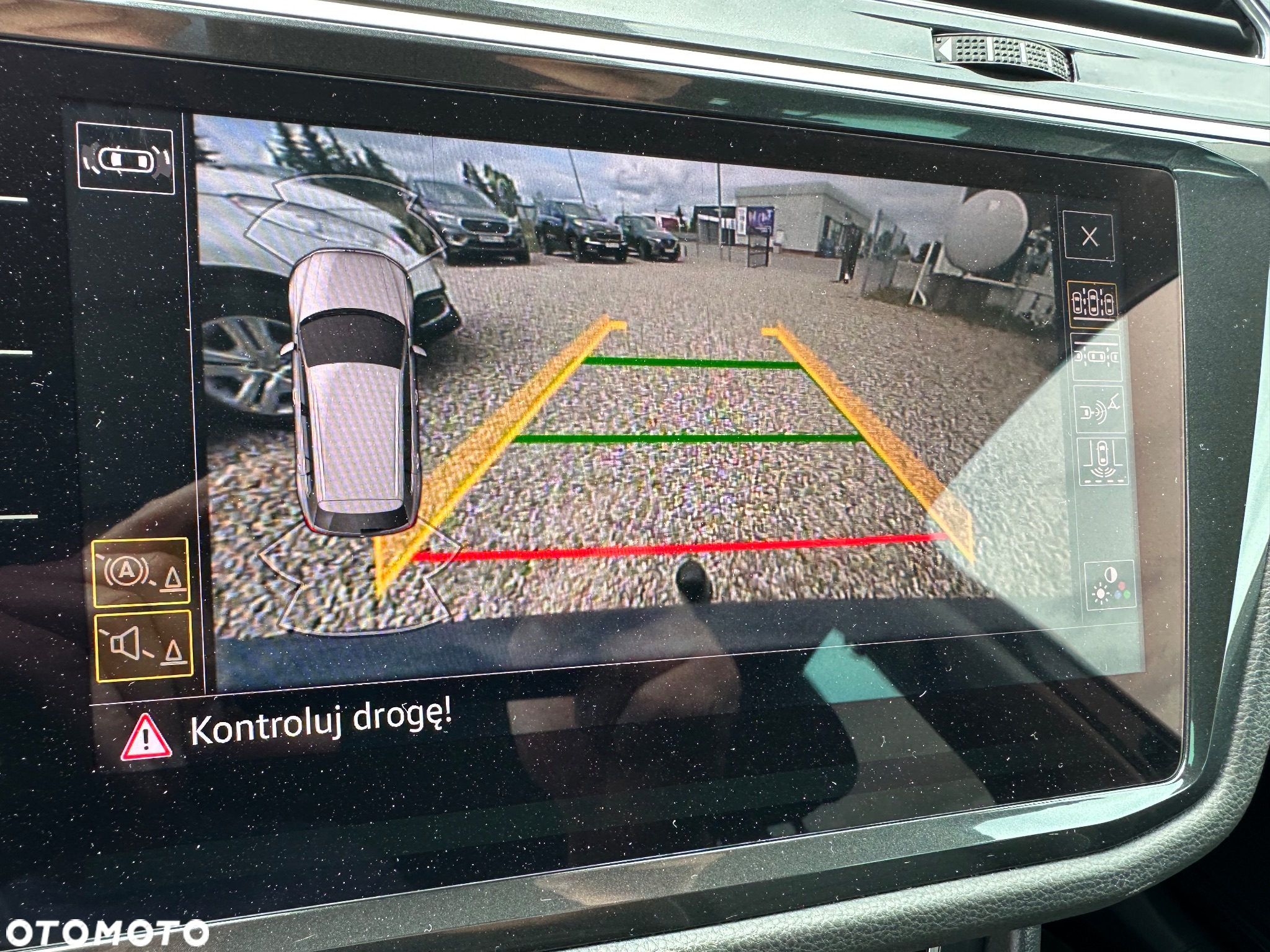 Volkswagen Tiguan - 16