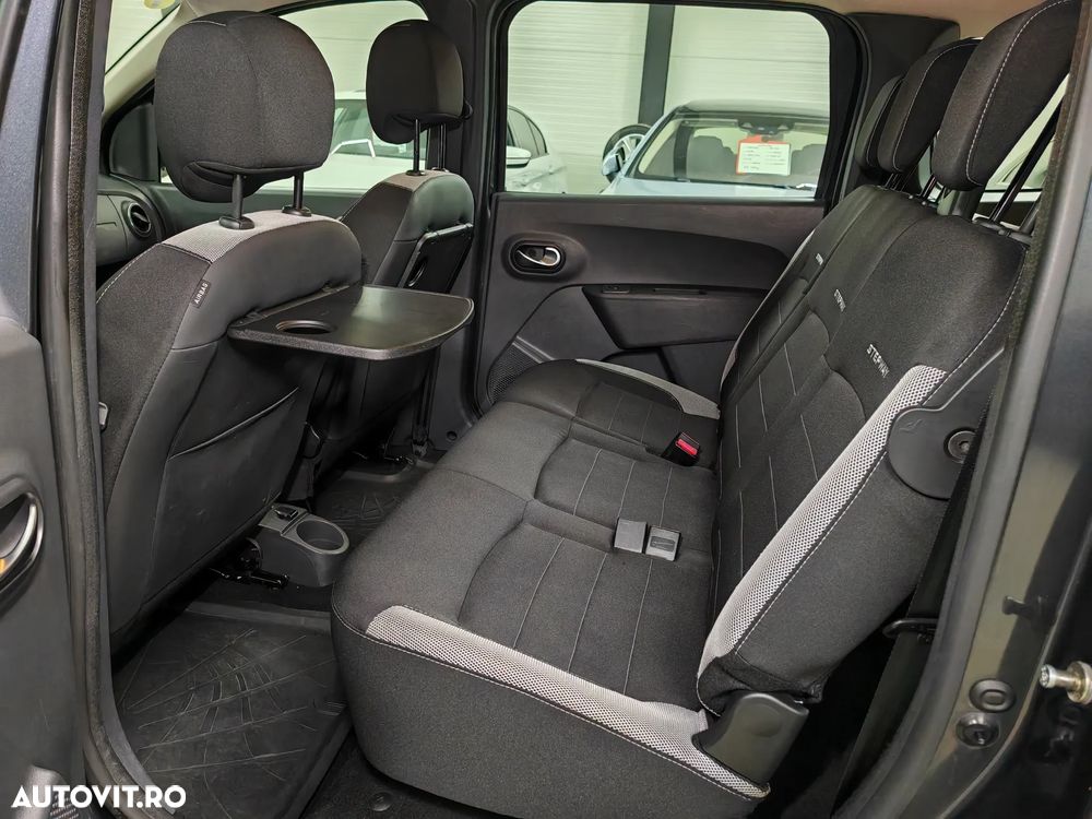 Dacia Lodgy 1.5 dCi Stepway - 11
