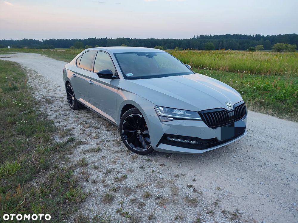 Skoda Superb 2.0 TDI SCR 4x4 Sportline DSG - 2