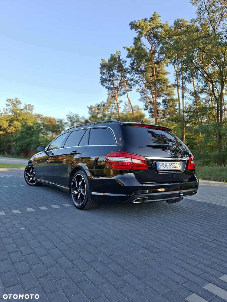 Mercedes-Benz Klasa E 300 CDI BlueEff - 6