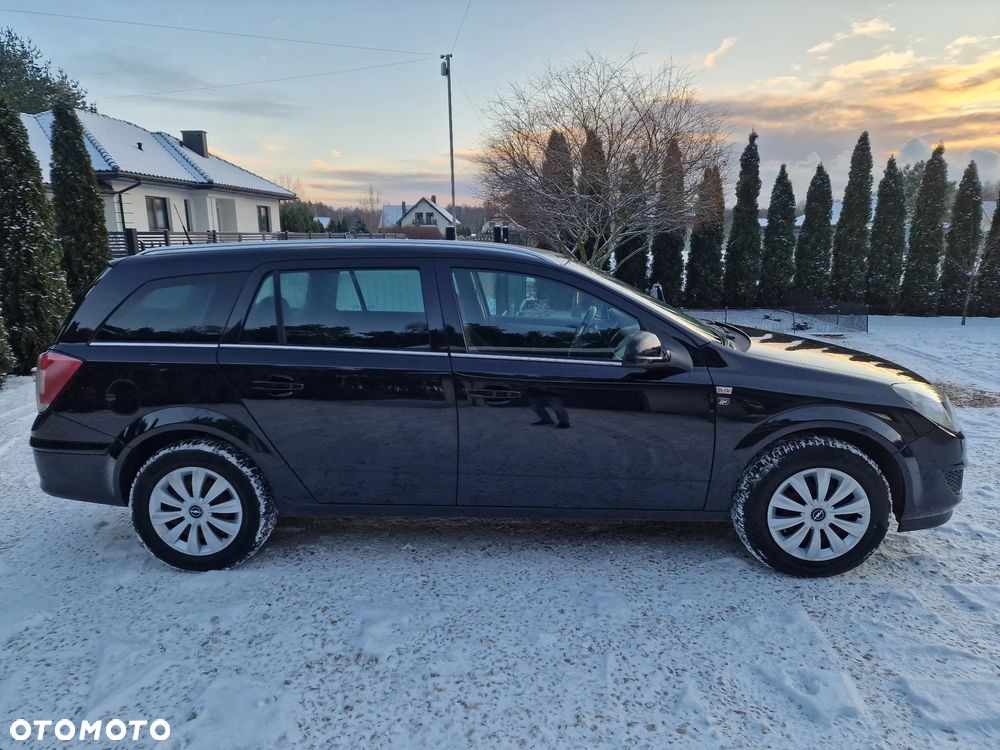 Opel Astra 1.6 Edition 111 Jahre - 4