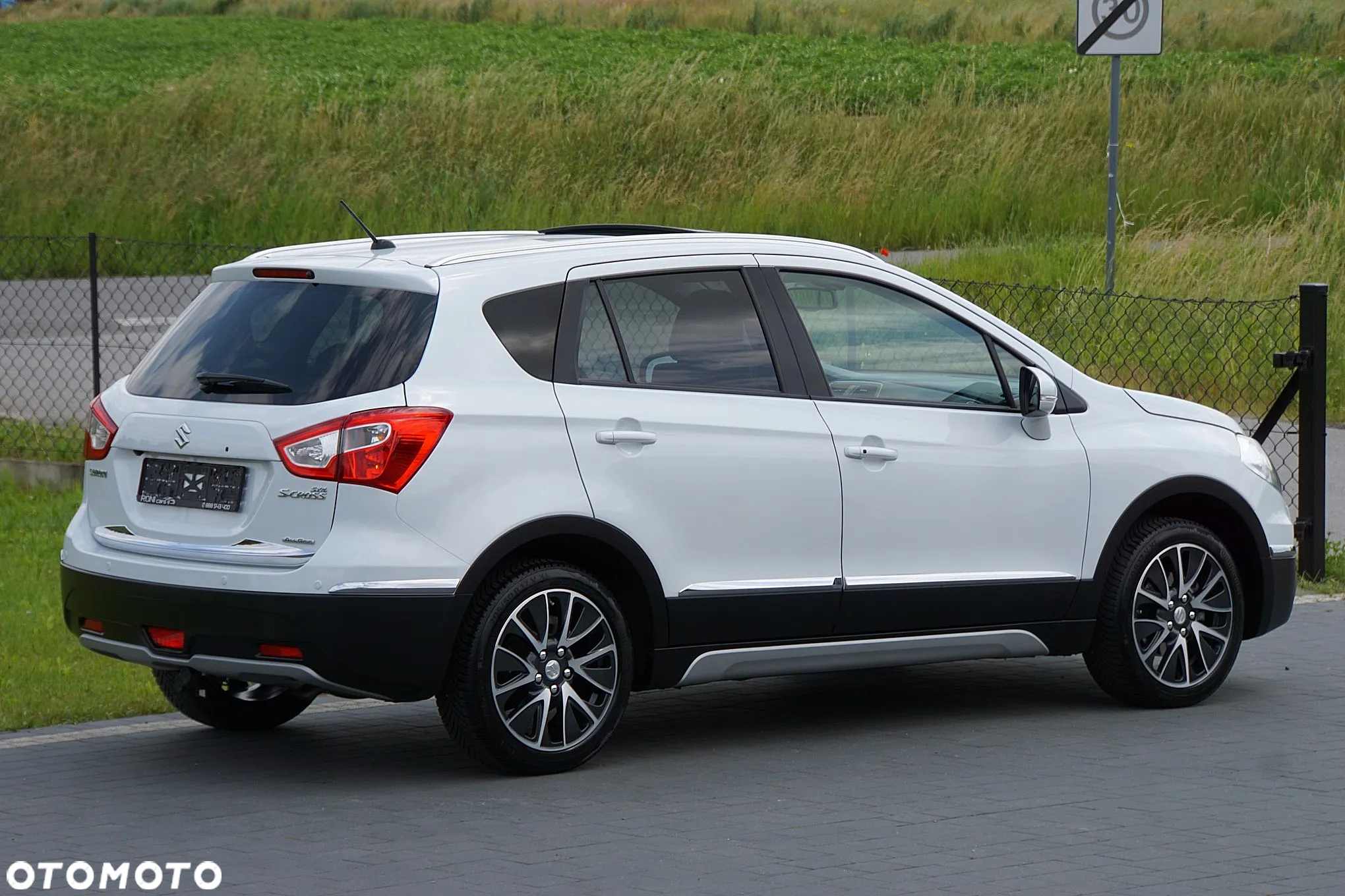 Suzuki SX4 S-Cross 1.6 VVT 4x4 limited+ - 9