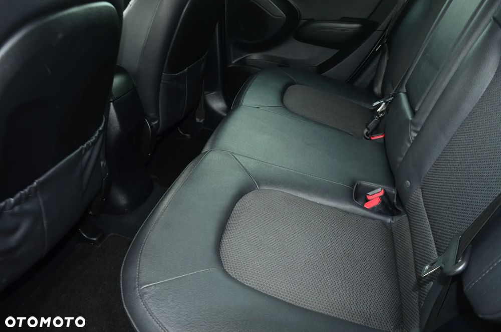 Hyundai ix35 1.7 CRDi Premium 2WD - 18