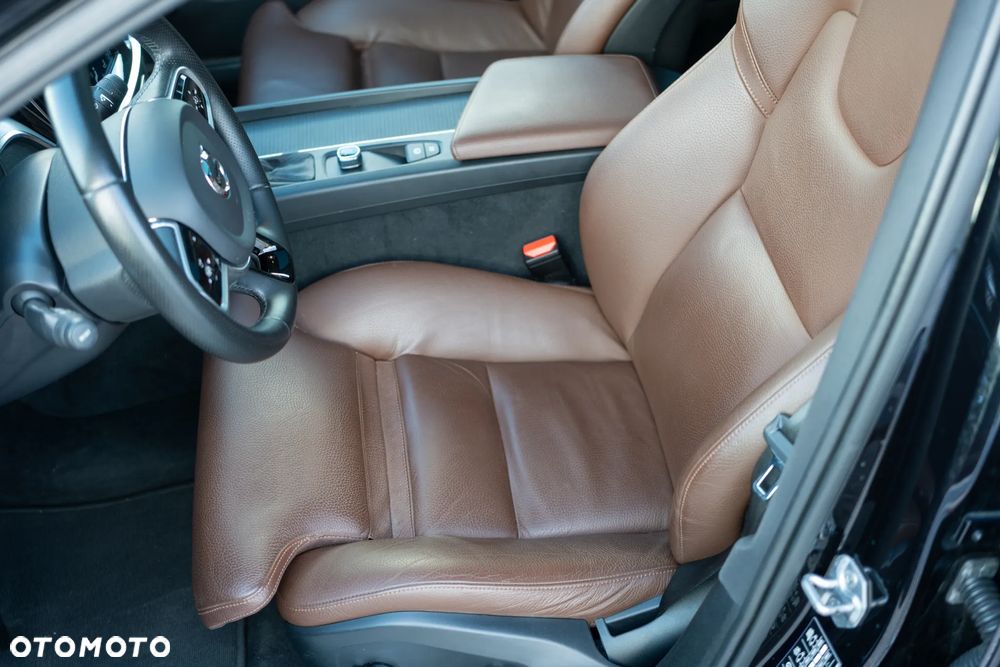 Volvo V60 D3 Momentum - 24