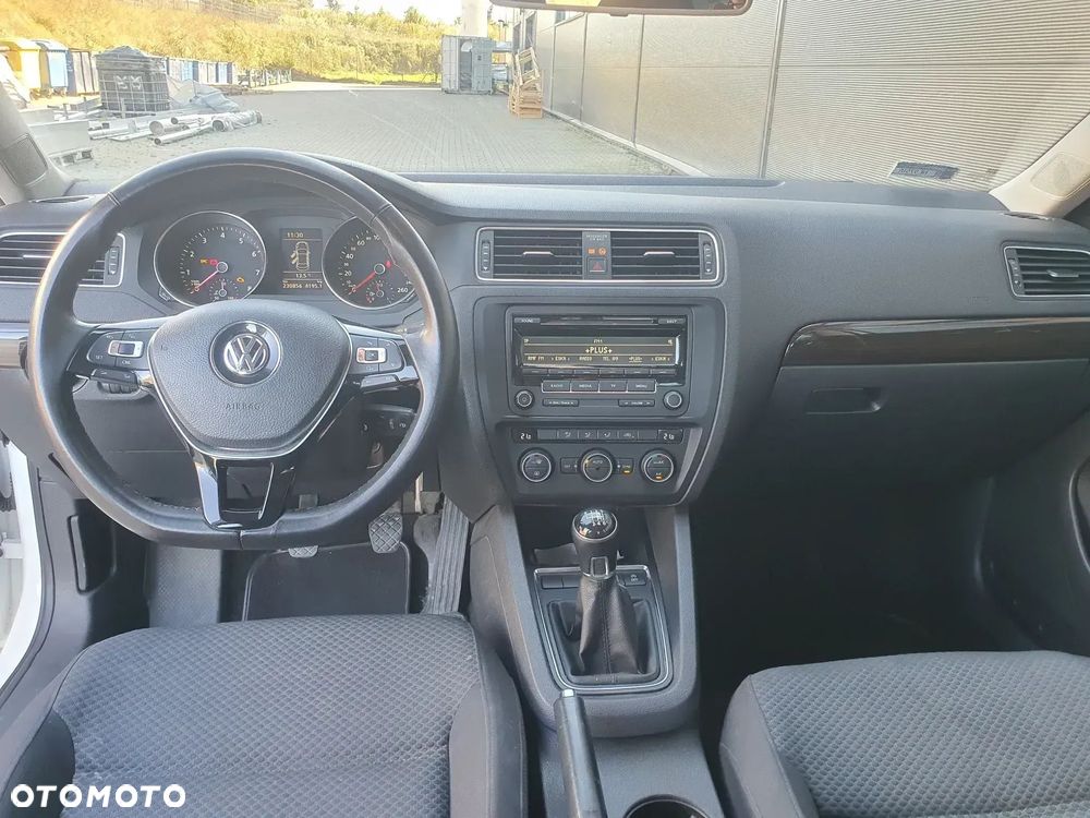 Volkswagen Jetta 1.4 TSI BMT Comfortline - 14