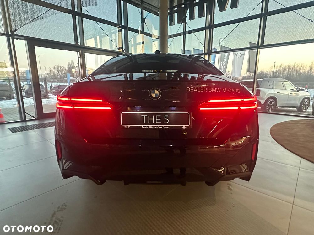 BMW Seria 5 540d xDrive mHEV - 6