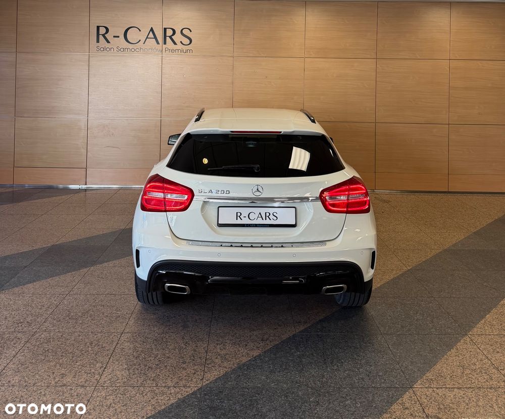 Mercedes-Benz GLA 200 7G-DCT AMG Line - 6