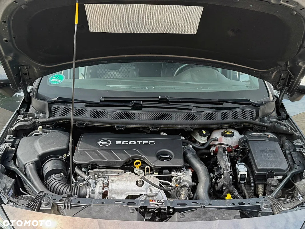 Opel Astra IV 1.6 CDTI Cosmo - 25