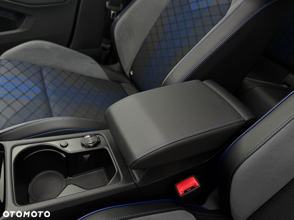 Volkswagen Golf 2.0 TSI 4Motion R DSG - 21