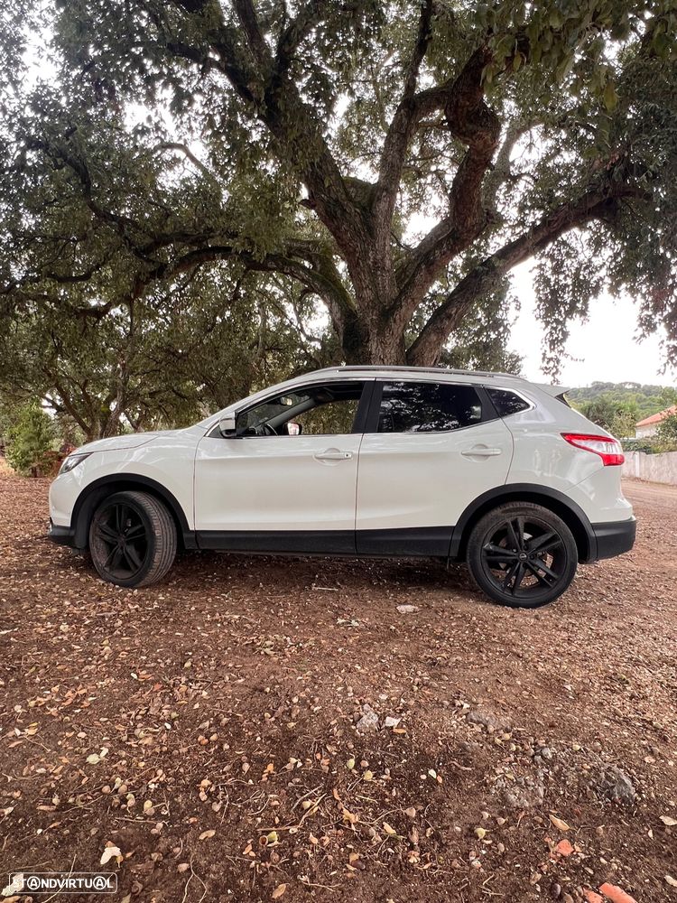 Nissan Qashqai 1.5 dCi Black Edition - 1